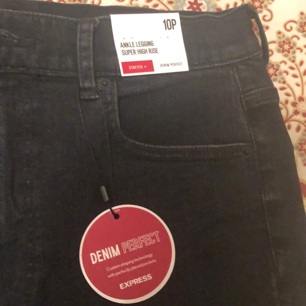 NWT Express black jeans ✨
